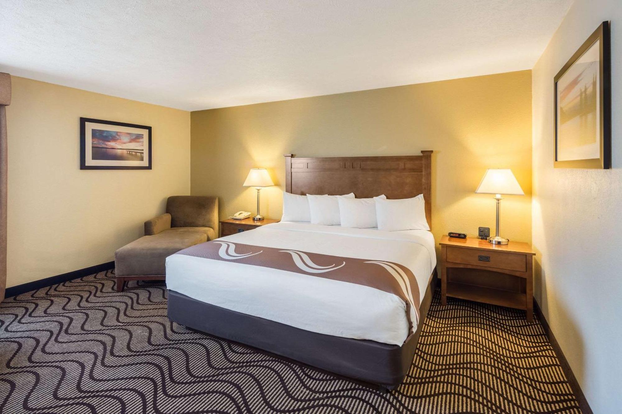 Quality & Hotel